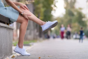 Best Shoes for Knee Pain LA, CA